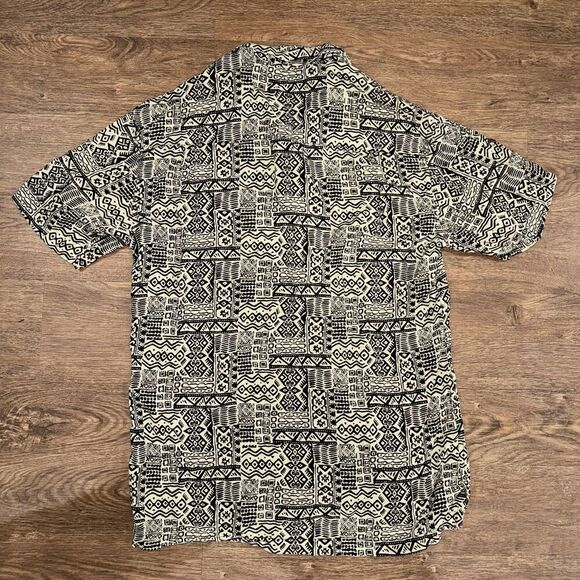 Kenny Flowers Men's Large Aztec Tribal Geometric Button-Up Shirt – Beach Tan - Picture 3 of 7